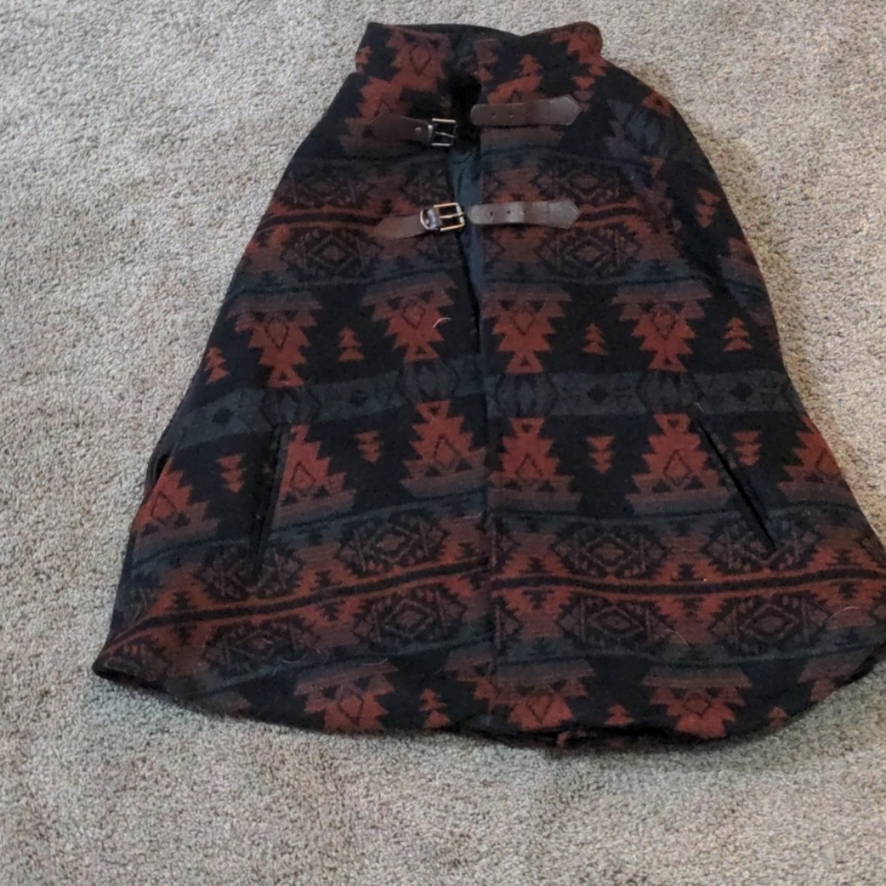 Vest - Picture 2 of 2